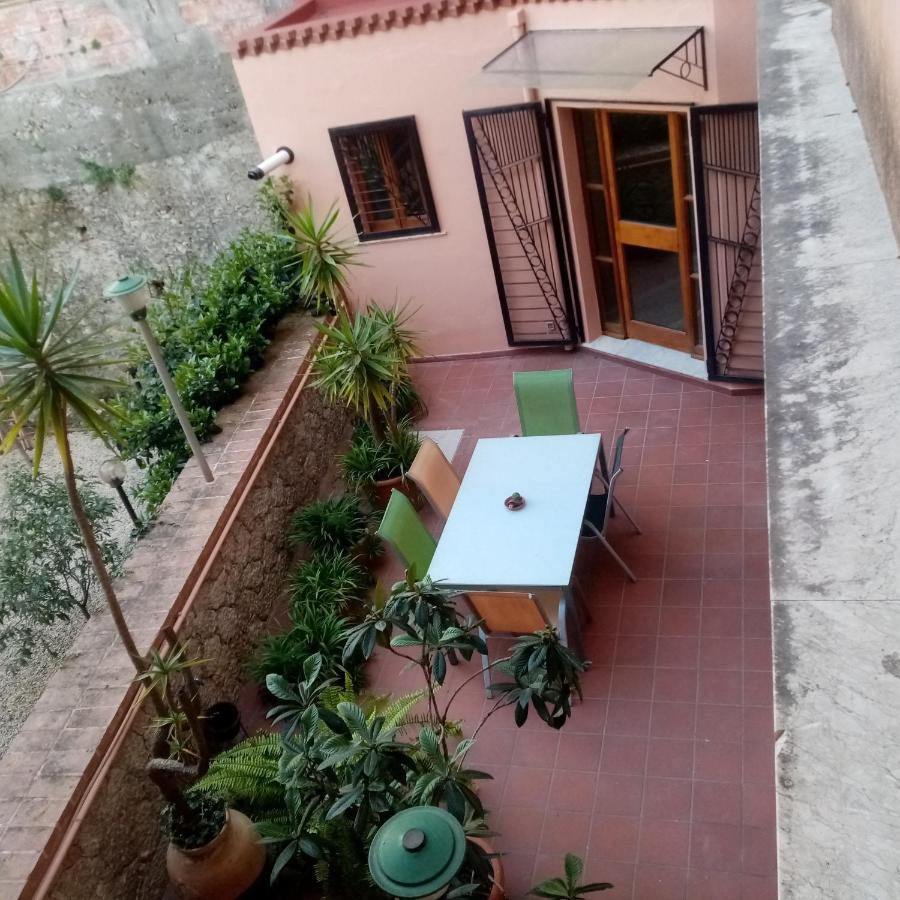 Bed And Breakfast Josepha Taormina Kültér fotó